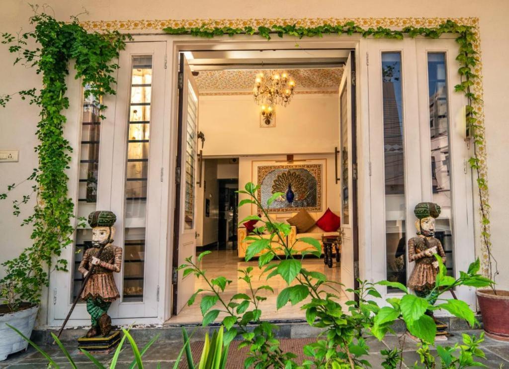 Santosh Villa - The House Of Antiques And Art Udajpur Exteriér fotografie