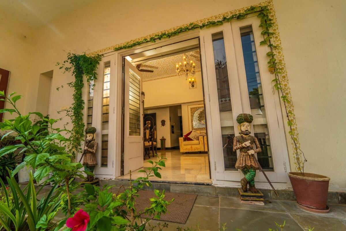 Santosh Villa - The House Of Antiques And Art Udajpur Exteriér fotografie